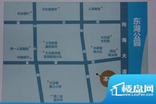 湖岸丽景交通图